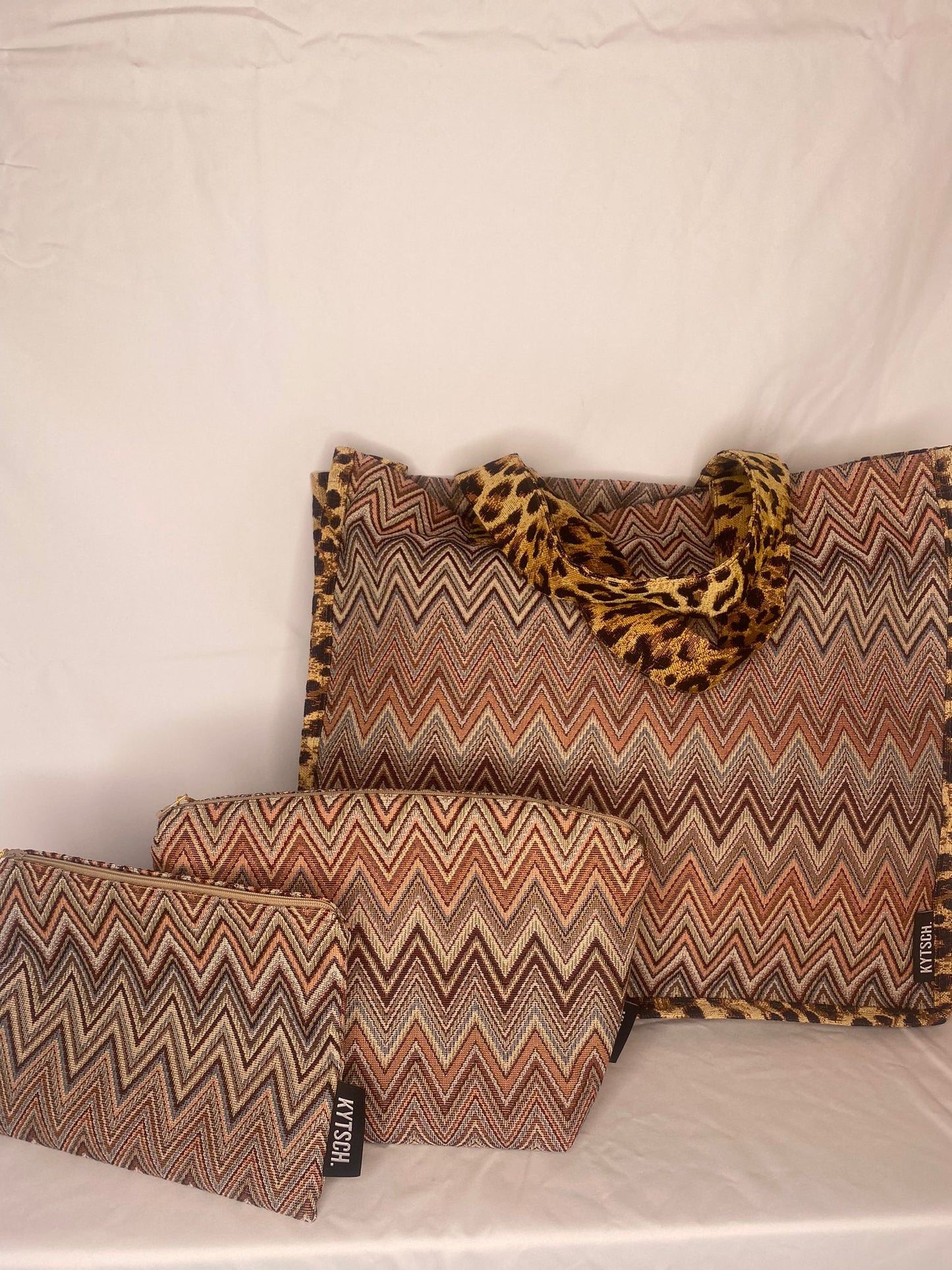 Kytsch strandtas zigzag beige panter