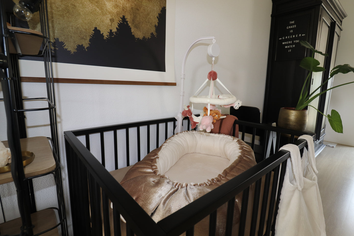 Babynestje Croco Goud