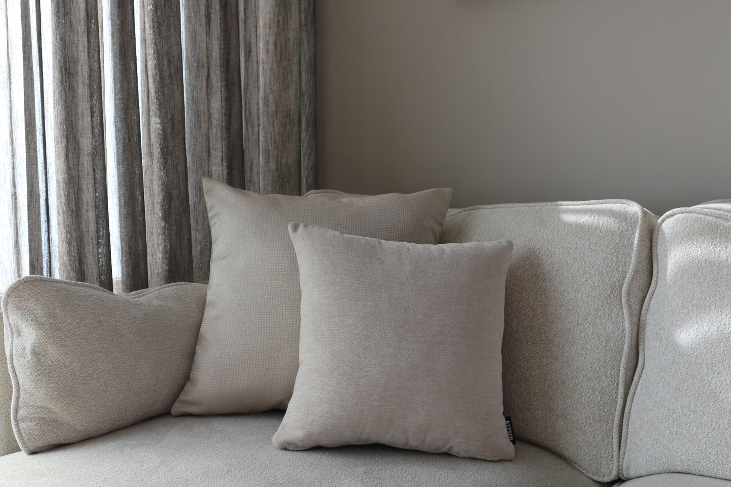 Kussen Alicante Champagne