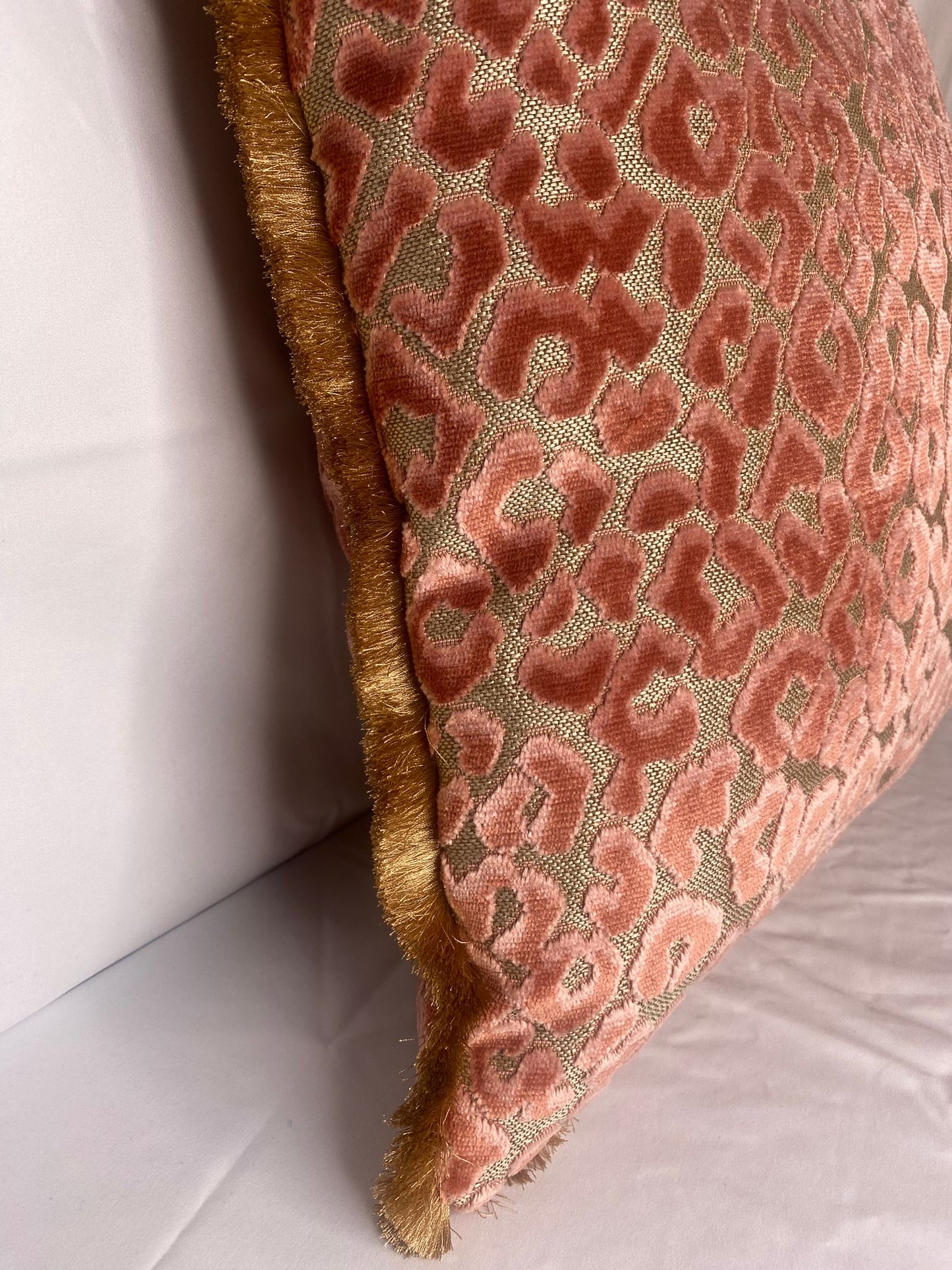 Kussen Panter velvet oud roze